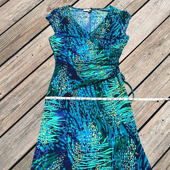 Evan-Picone wrap-style ruched stretch dress 6-8 - Picture 9 of 10